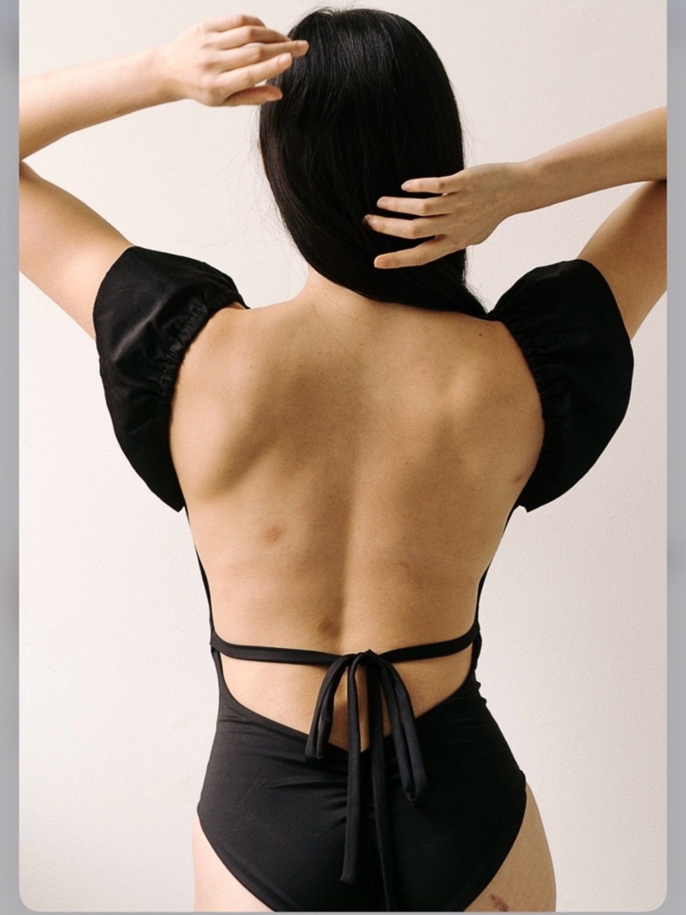 LONDRE Ruffle Shoulder One-Piece - Picture 5 of 6